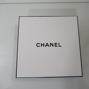 CHANEL  White Black Gift Box